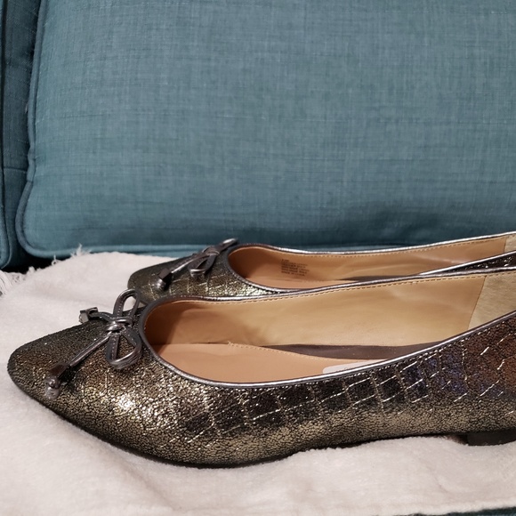Metallic (gold/silver) Antonio Melanie Flats 8.5M with bow New - Picture 2 of 5